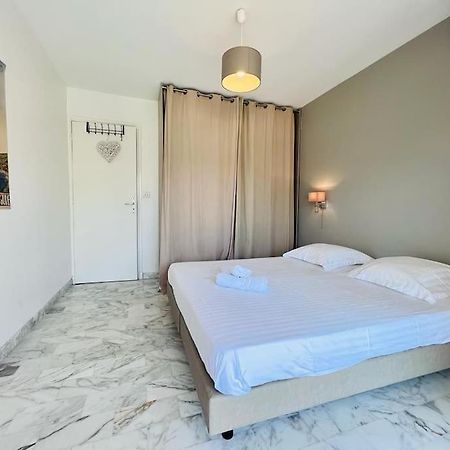 Le Pinede - Apt 4 Prs- Parking - Clim - 500M Plages อองทีบส์ ภายนอก รูปภาพ