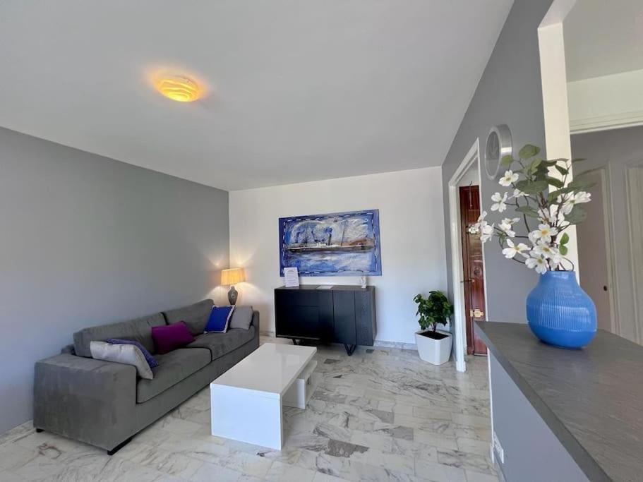 Le Pinede - Apt 4 Prs- Parking - Clim - 500M Plages อองทีบส์ ภายนอก รูปภาพ