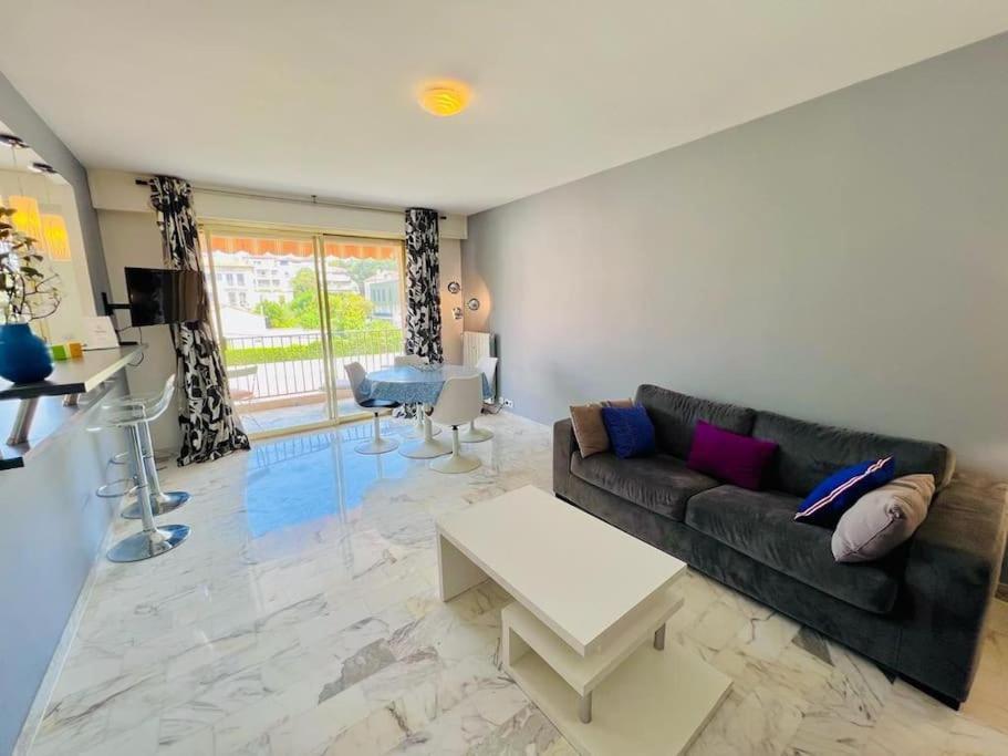 Le Pinede - Apt 4 Prs- Parking - Clim - 500M Plages อองทีบส์ ภายนอก รูปภาพ