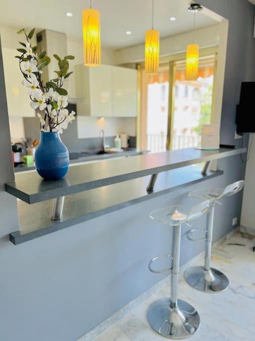 Le Pinede - Apt 4 Prs- Parking - Clim - 500M Plages อองทีบส์ ภายนอก รูปภาพ
