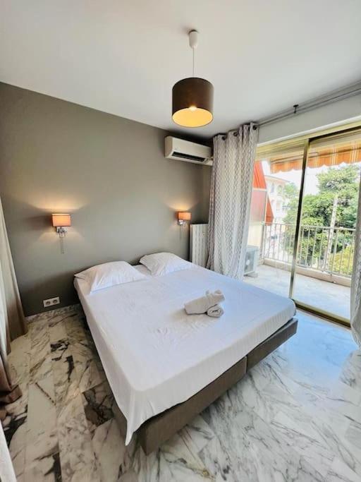 Le Pinede - Apt 4 Prs- Parking - Clim - 500M Plages อองทีบส์ ภายนอก รูปภาพ